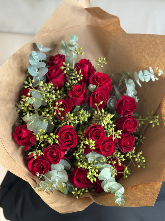 Classic Red Roses Bouquet